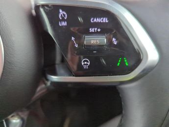 Jaguar I-PACE 400 90kWh HSE Black 4WD (400 ps) - HEAT AND COOL SEATS - LED