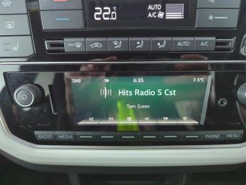 Seat Mii 36.8kWh (83 ps) - DIGITAL CLIMATE CONTROL - AIR CON - SD CARD ME