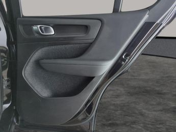 Volvo C40 Recharge 69kWh Plus (231 ps) - CARPLAY - ACTIVE LANE ASSIST - KE