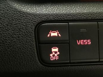 Kia Niro 64kWh 4 (201 bhp) - HEATED STEERING - LANE DEPARTURE  - HEAT PUM