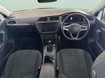 Volkswagen Tiguan 1.5 TSI Elegance DSG (150 ps) - KEYLESS ENTRY - PARK ASSIST - RE