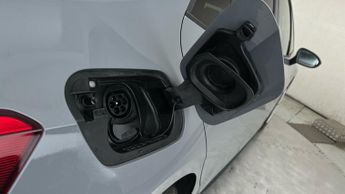 Volkswagen ID.3 Pro Performance 58kWh Family (204 ps) - BLUETOOTH - PARK SENSORS