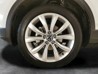 Volkswagen T-Roc 1.5 TSI GPF EVO SEL DSG (150 ps) - BLUETOOTH - DIGITAL DASH