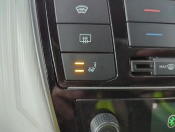 Seat Mii 36.8kWh (83 ps) - DIGITAL CLIMATE CONTROL - AIR CON - SD CARD ME