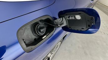 Mercedes-Benz C Class 1.5 C200 MHEV AMG Line Edition (Premium) Cabriolet G-Tronic+ (19