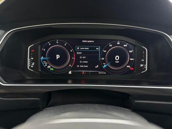 Volkswagen Tiguan 1.5 TSI Elegance DSG (150 ps) - KEYLESS ENTRY - PARK ASSIST - RE