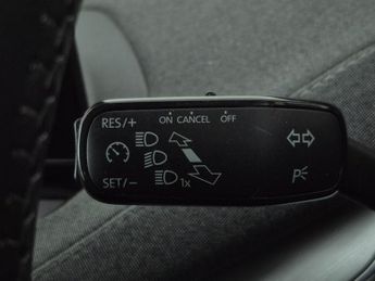 Skoda Enyaq 62kWh 60 (DC120kW) (179 ps) - SMARTLINK - NAV - WIFI