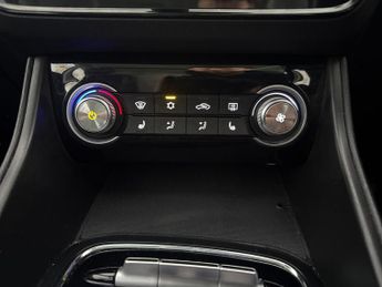 MG MG ZS 44.5kWh Exclusive (143 ps) - CARPLAY - KEYLESS ENTRY - NAV