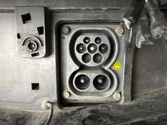 MG MG ZS 44.5kWh Exclusive (143 ps) - CARPLAY - KEYLESS ENTRY - NAV