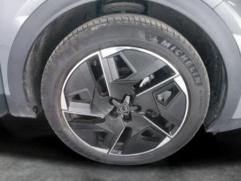 Peugeot 408 1.2 PureTech GT Fastback EAT (130 ps) - LED - REVERSE CAM - NAV