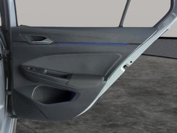 Volkswagen Golf 2.0 TDI GTD DSG (200 ps) - LED - ALCANTARA - HEATED STEERING