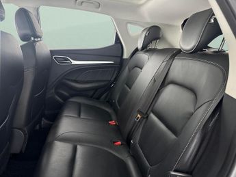 MG MG ZS 44.5kWh Exclusive (143 ps) - CARPLAY - KEYLESS ENTRY - NAV