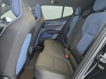 Volvo Ex30 Twin Performance 69kWh Ultra AWD (428 ps) - ADAPT CRUISE - CARPL