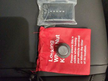 Volvo Ex30 Twin Performance 69kWh Ultra AWD (428 ps) - ADAPT CRUISE - CARPL