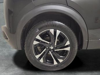 Peugeot E-2008 50kWh GT (7kW Charger) (136 ps) - LED - REVERSE CAM - NAV