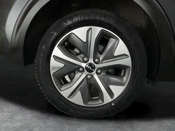 Kia Niro 64kWh 2 (201 bhp) - BLUETOOTH - COMFORT ACCESS - PADDLE SHIFT