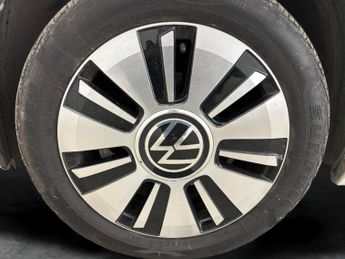 Volkswagen E-up! 36.8kWh e-up! (82 ps) - BLUETOOTH - CLIMATE CONTROL - DAB