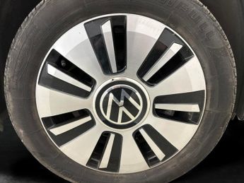 Volkswagen E-up! 36.8kWh e-up! (82 ps) - BLUETOOTH - CLIMATE CONTROL - DAB