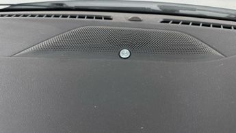 Ford Kuga 2.0 EcoBlue ST-Line AWD (190 ps) - WIRELESS CHARGER - PADDLE SHI