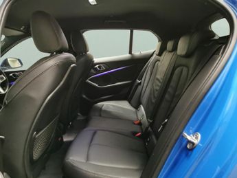 BMW 1 Series 1.5 118i M Sport DCT (140 ps) - PERFORMANCE CONTROL