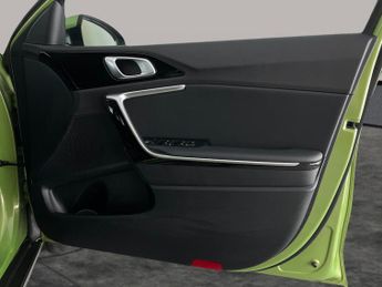 Kia Xceed 1.6 GDi 8.9kWh 3 Plug-in DCT (139 bhp) - REVERSE CAM - HEATED SE