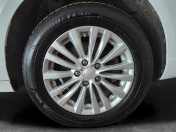 MG Mg5 61.1kWh Exclusive Long Range (156 ps) - REVERSE CAM - NAV - HEAT