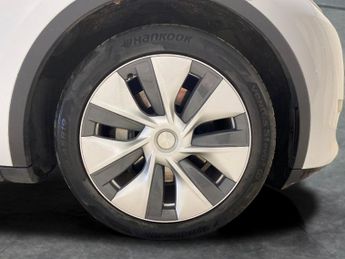 Tesla Model Y SUV RWD (346 ps) - HEATED STEERING - WIFI - BLIND SPOT ASSIST