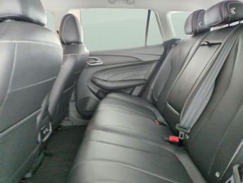 MG Mg5 61.1kWh Exclusive Long Range (156 ps) - REVERSE CAM - NAV - HEAT