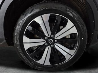 Volvo XC40 Recharge 69kWh Core (231 ps) - BLACK ROOF RAILS - ACTIVE LANE AS