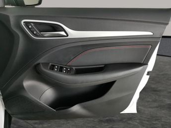 MG MG ZS 72.6kWh Trophy Long Range (156 ps) - KEYLESS ENTRY - LED - REVER