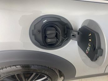 Mini Electric Hatch Cooper SE 32.6kWh Level 2 (184 ps) - HEATED SEATS - NAV