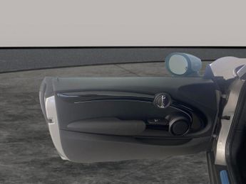 Mini Electric Hatch Cooper SE 32.6kWh Level 2 (184 ps) - HEATED SEATS - NAV