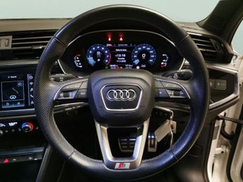Audi Q3 35 TFSI S Line S Tronic [Comfort+Sound Pack] - HEATED SEATS