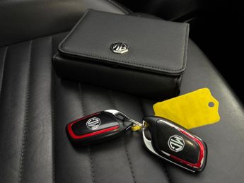 MG Mg Hs 1.5 T-GDI 16.6kWh Exclusive Plug-in (258 ps) - ACTIVE LANE ASSIS