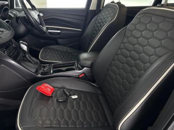 Ford Kuga 2.0 TDCi Vignale Powershift AWD (180 ps) - REVERSE CAM - NAV