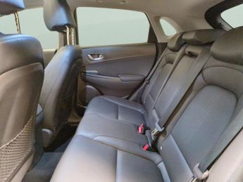 Hyundai Kona 64kWh Ultimate (10.5kW Charger) (204 ps) - LED - REVERSE CAM - N