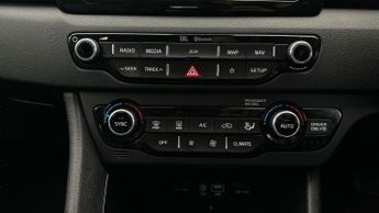 Kia Niro 1.6 GDi 8.9kWh 3 Plug-in DCT (139 bhp) - LANE DEPARTURE  - BLUET