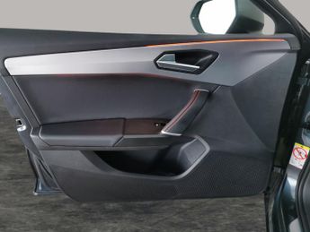 Seat Leon 1.0 eTSI MHEV FR Sport DSG (110 ps) - REVERSE CAM - HEATED SEATS