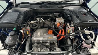 Mercedes-Benz EQC EQC 400 80kWh AMG Line 4MATIC (408 ps) - HEATED LEATHER - COMFOR