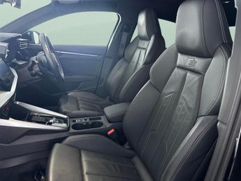 Audi A3 1.5 TFSI 35 S line S Tronic (150 ps) - LEATHER - DAB - BLUETOOTH