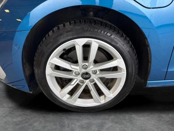 Audi A3 40 TFSI e Sport S Tronic [Comfort+Sound] - MMI NAV PLUS - CARPLA