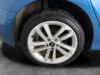 Audi A3 40 TFSI e Sport S Tronic [Comfort+Sound] - MMI NAV PLUS - CARPLA