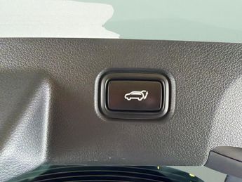 Kia Sportage 1.6 h T-GDi GT-Line S (226 bhp) - BLACK ROOF RAILS - HEAT AND CO