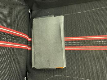 Vauxhall Corsa Electric 50kWh SRi Premium (136 ps) - CRUISE - CLIMATE CONTROL - KEYLESS 