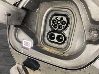 Vauxhall Corsa Electric 50kWh SRi Premium (136 ps) - CRUISE - CLIMATE CONTROL - KEYLESS 