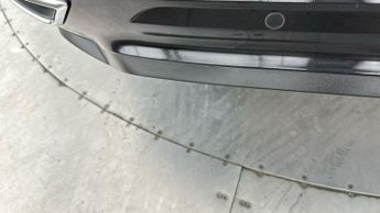 Volkswagen T-Roc 1.5 TSI GPF EVO R-Line DSG (150 ps) - BLUETOOTH - 20IN ALLOYS