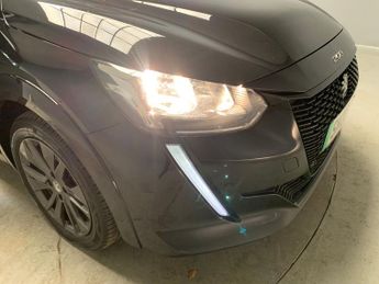 Peugeot E-208 50kWh Allure (136 ps) - ACTIVE LANE ASSIST - LED - NAV