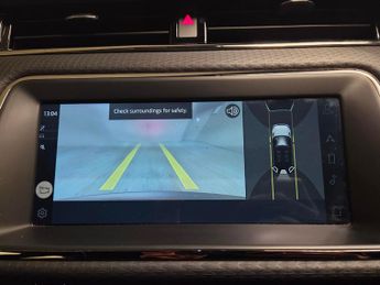 Land Rover Range Rover Evoque 1.5 P300e 12.2kWh R-Dynamic S Plug-in 4WD (309 ps) - LANE DEPART