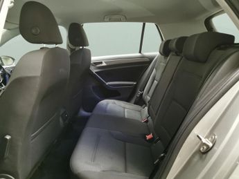 Volkswagen E-golf 35.8kWh e-Golf (136 ps) - CLIMATE CONTROL - DAB - USB AUDIO