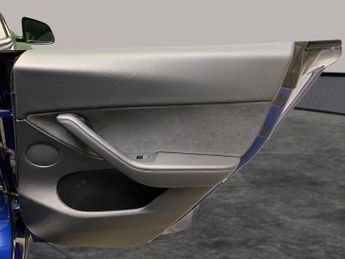 Tesla Model Y (Dual Motor) Long Range 4WDE (384 bhp) - HEATED STEERING